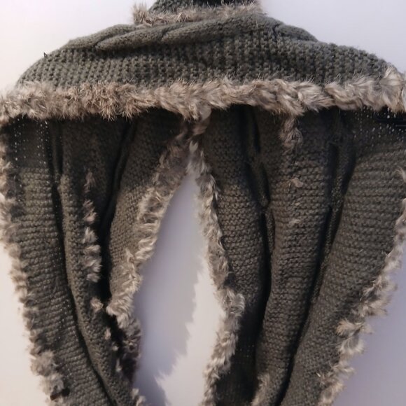 Rudsak Authentic Rabbit Fur & Knit Infinity Scarf - Picture 5 of 8